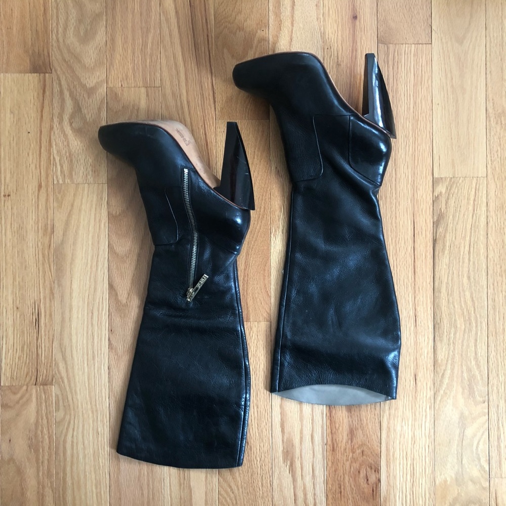 Finsk Knee High Heeled Boot